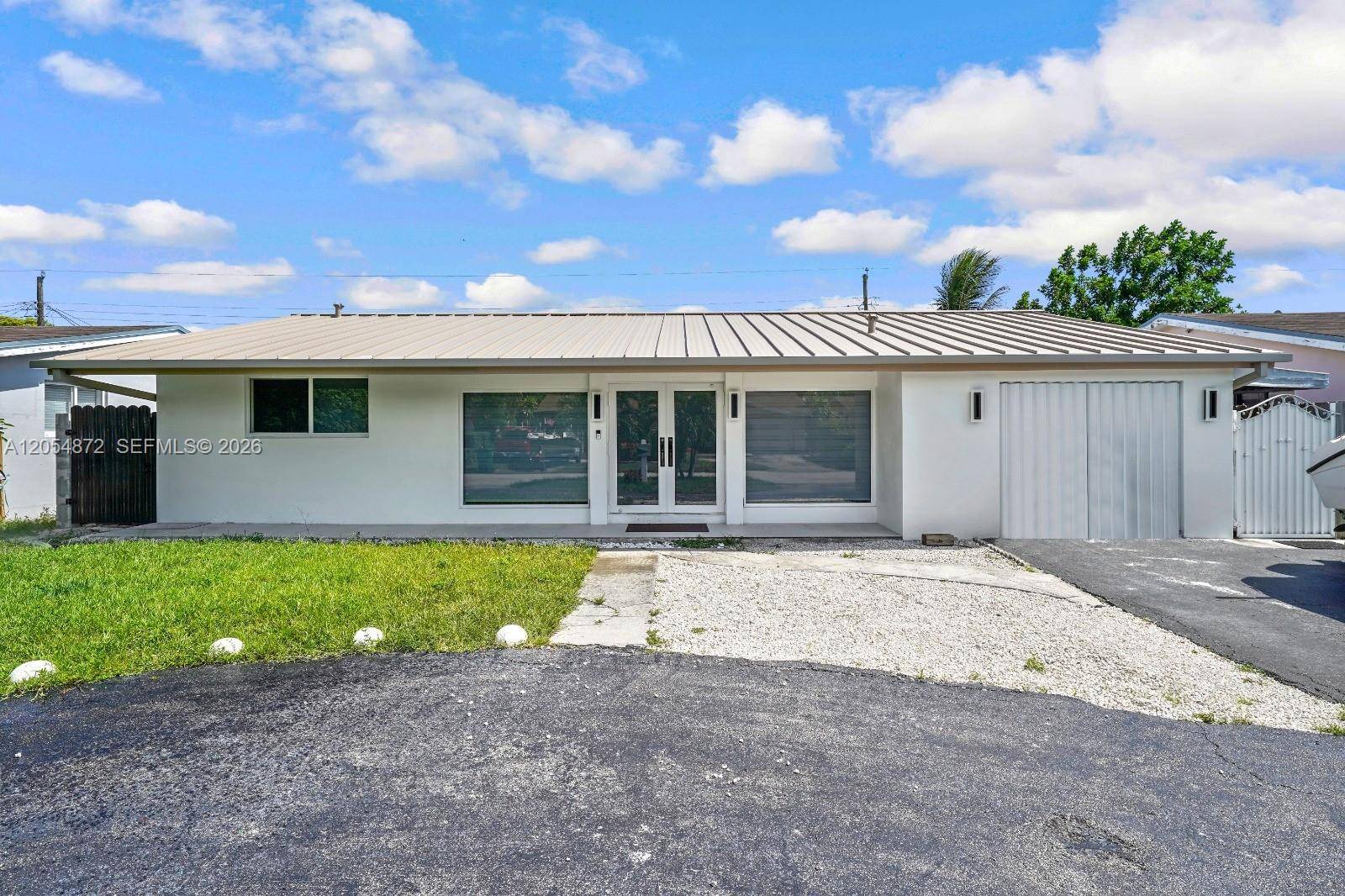 7920 Venetian StMiramar - picture