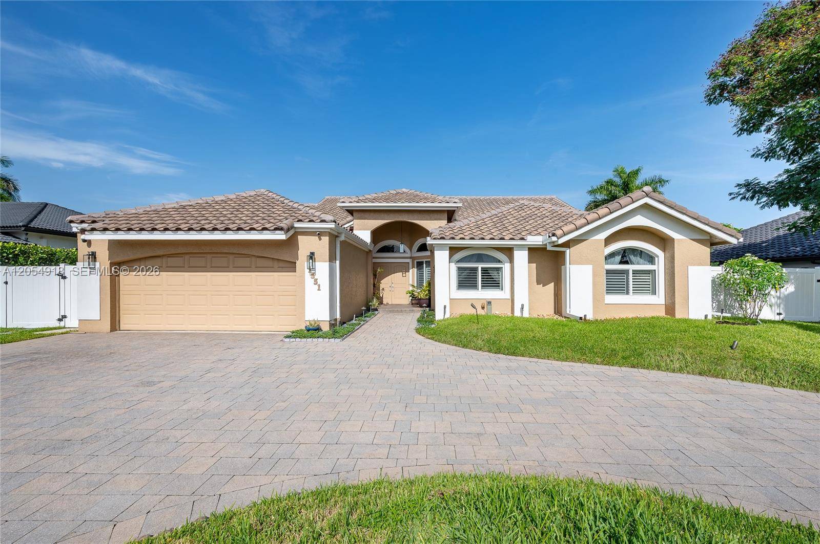 1551 SW 52nd TerPlantation - picture