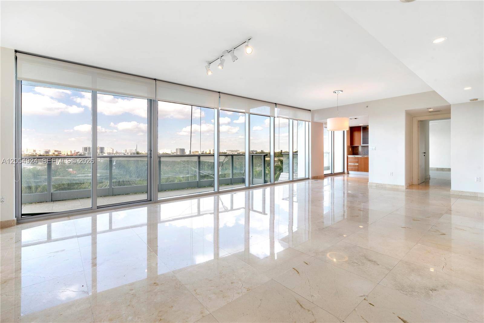 2627 S Bayshore DrMiami - GROVENOR HOUSE CONDO condo unit 1008 - picture