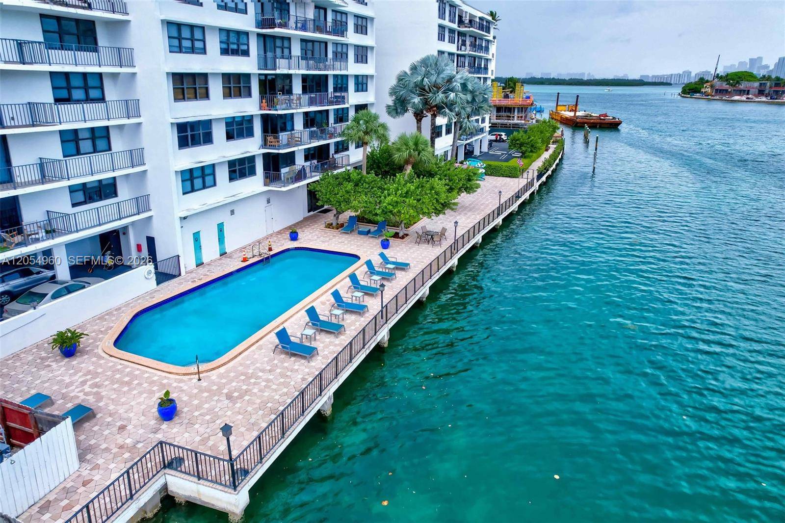 10101 E Bay Harbor DrBay Harbor Islands - THE BELMONT CONDO condo unit 502 - picture