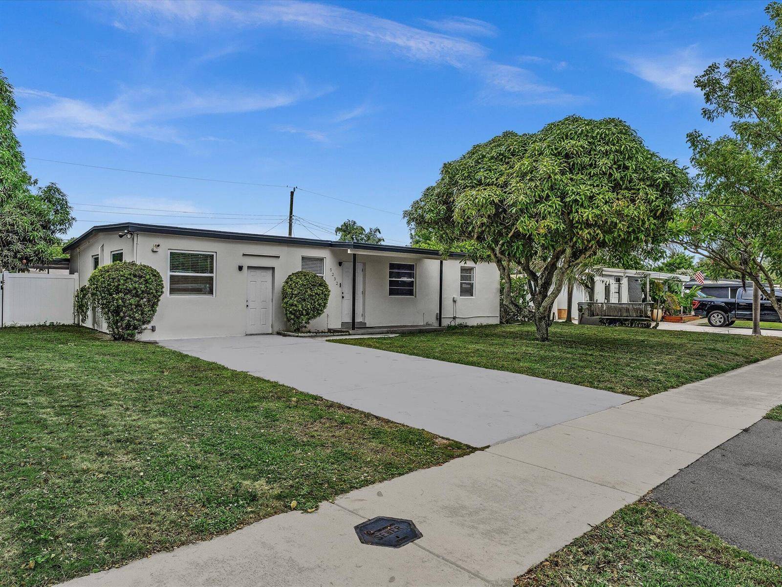 5232 NE 19thPompano Beach - picture