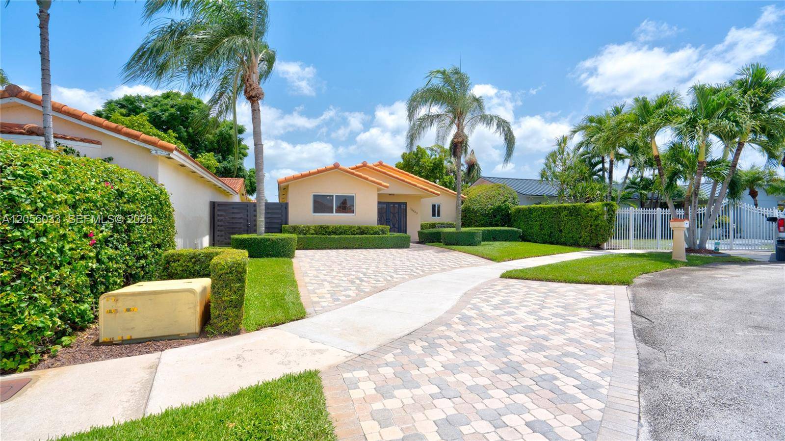 13463 SW 39th LnMiami - KENMORE VILLAS,Kenmore Villas condo unit . - picture