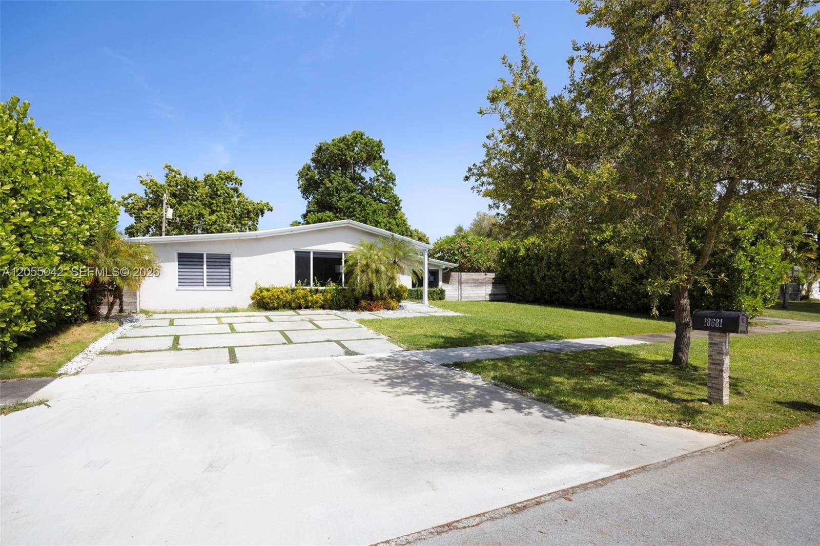 18681 Belview DrCutler Bay - picture