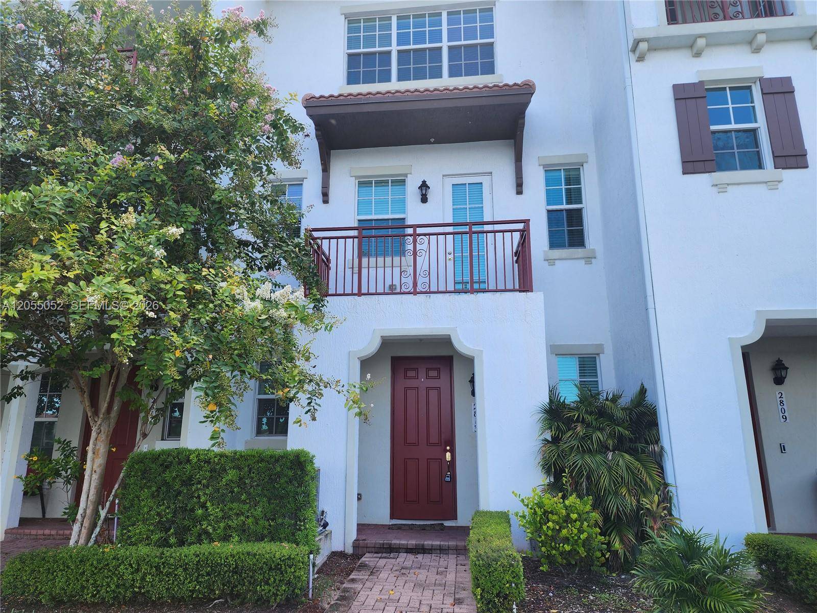2813 SW 119th WayMiramar - picture