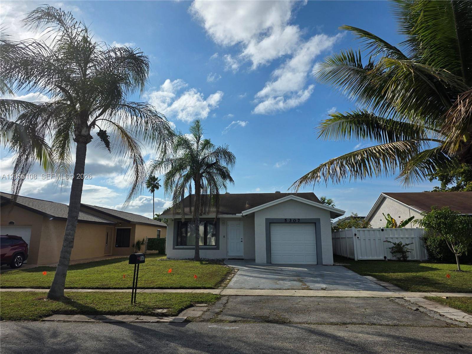 5307 NW 93rd AveSunrise - picture
