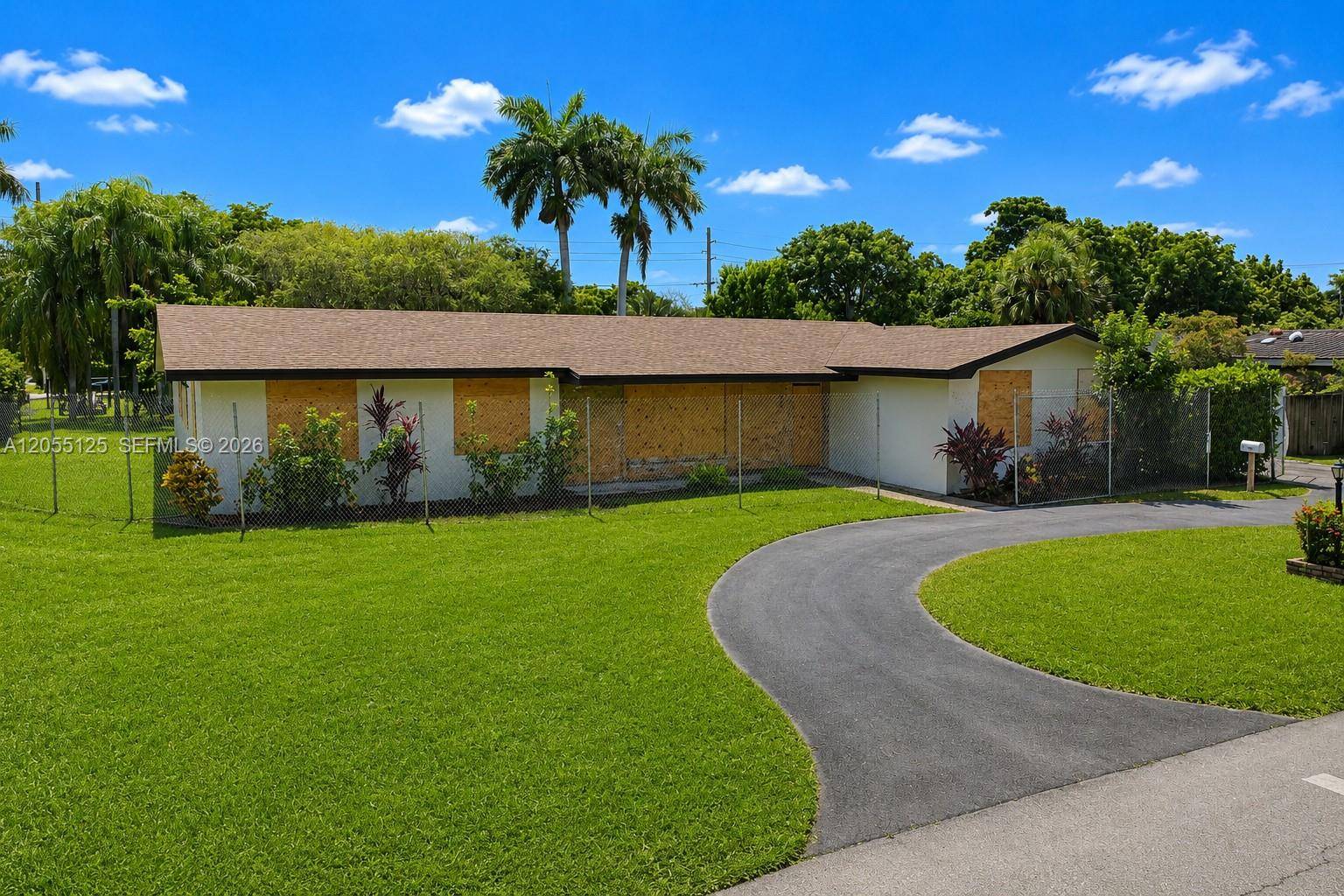 16842 SW 86th AvePalmetto Bay - picture