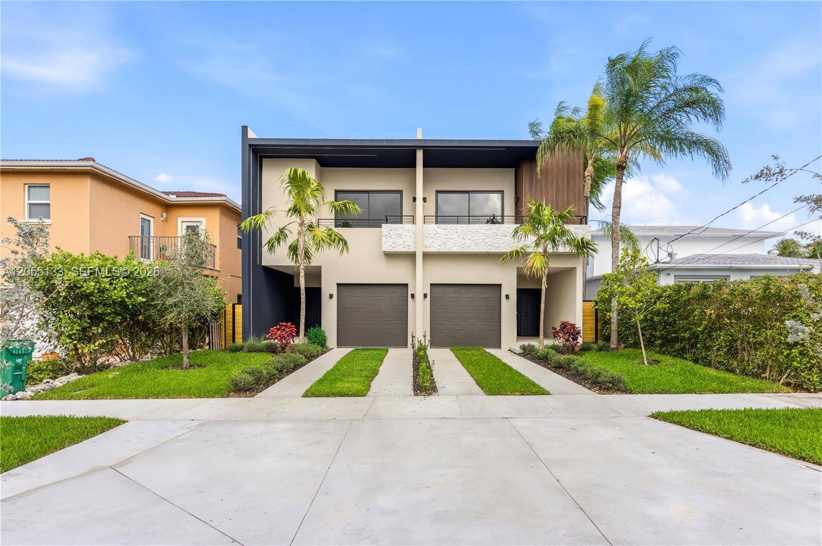 2927 SW 36th AveMiami - picture