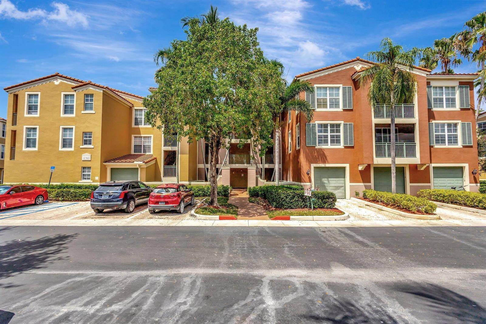 11760 Saint AndrewsWellington - ST ANDREWS AT POLO CLUB CO condo unit 204 - picture