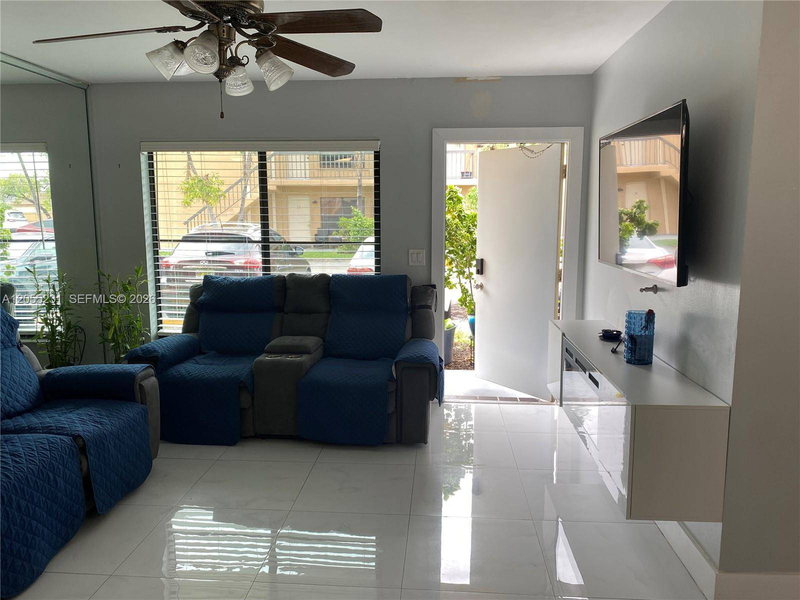 2570 W 67th PlHialeah - LAGO GRANDE ONE CONDO condo unit 12-2 - picture