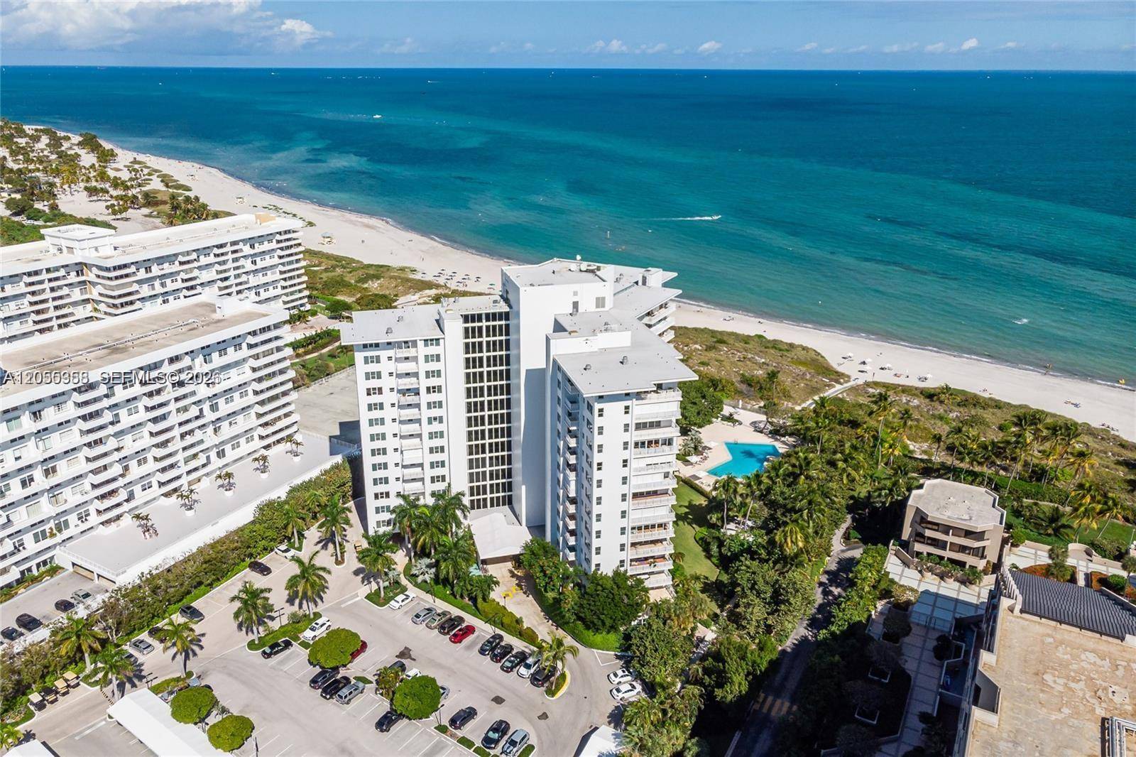 200 Ocean Lane DrKey Biscayne - ISLAND HOUSE APT INC - CO condo unit 108 - picture