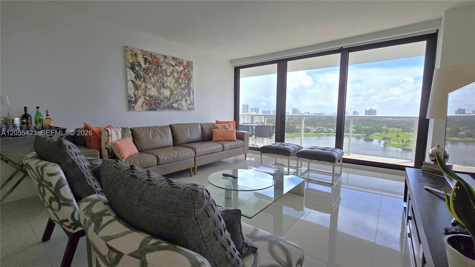 3731 N Country Club DrAventura - FLAMENCO CONDO TOWER I,FLAMENCO CONDO condo unit 1825 - picture