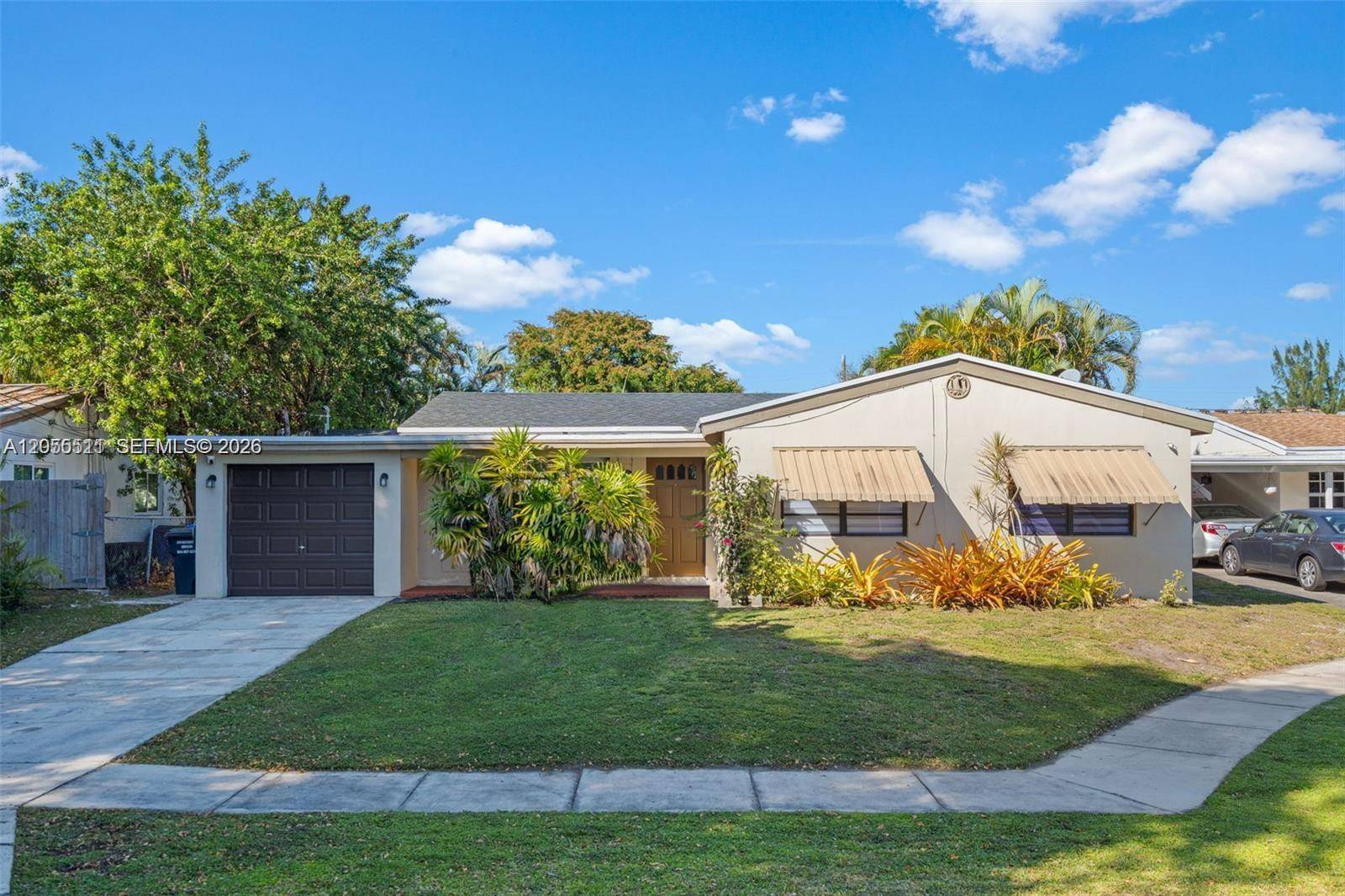 3035 Hayes StHollywood - picture