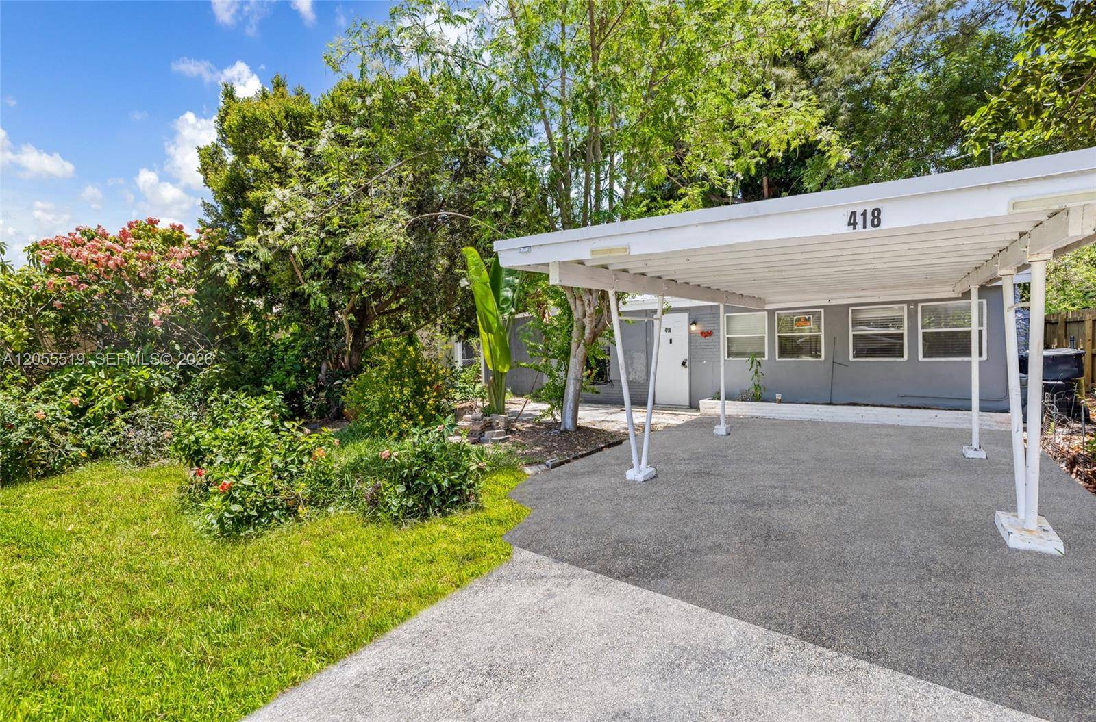 418 S 24th AveHollywood - picture