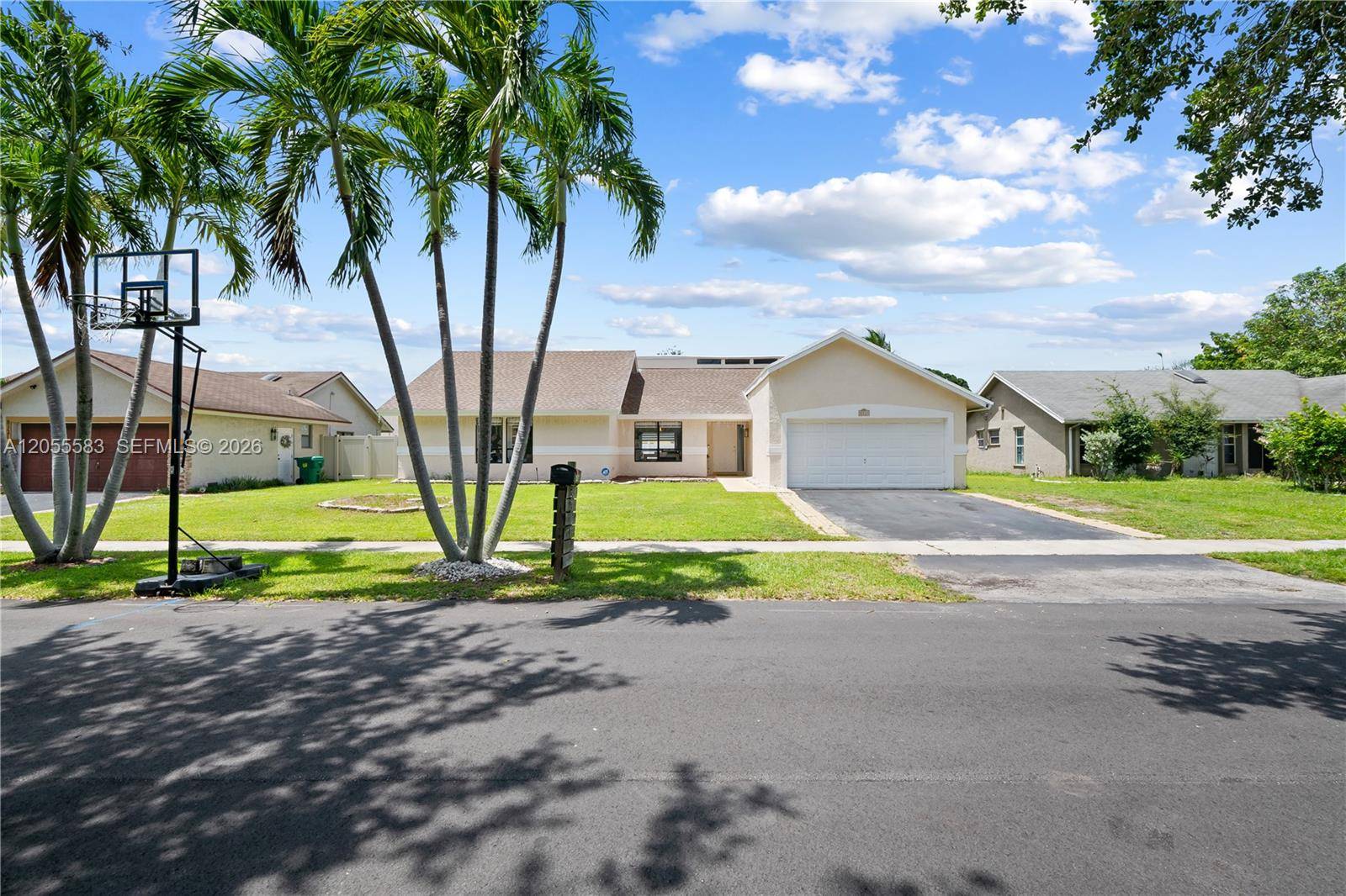 8311 NW 51st CtLauderhill - picture