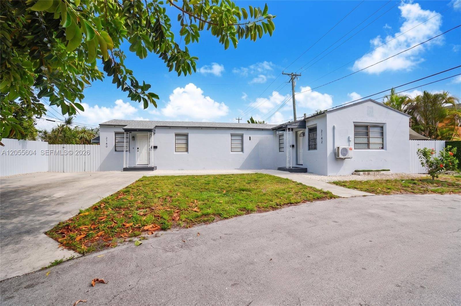 2140 Monroe TerHollywood - picture