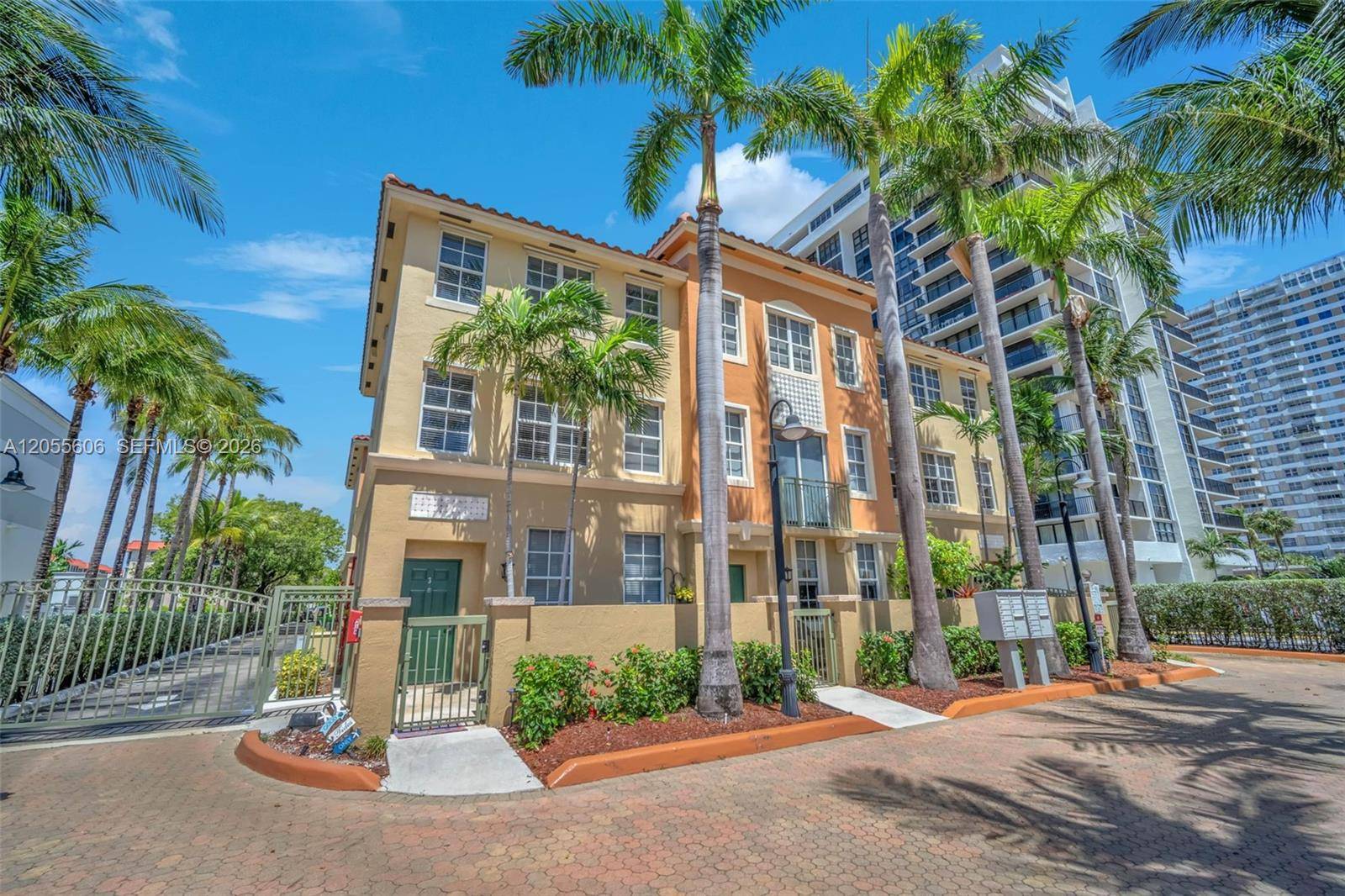 2065 S Ocean DrHallandale Beach - 2080 OCEAN DRIVE CONDO condo unit TH1 - picture