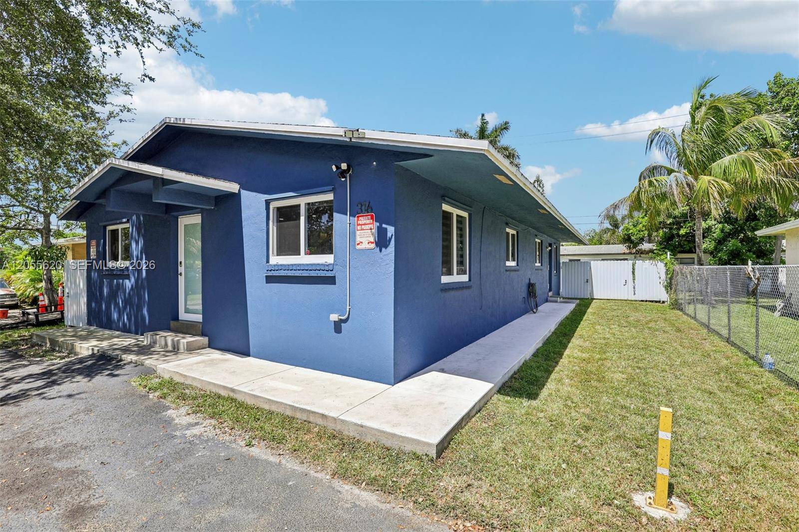 316 N 61st AveHollywood - picture