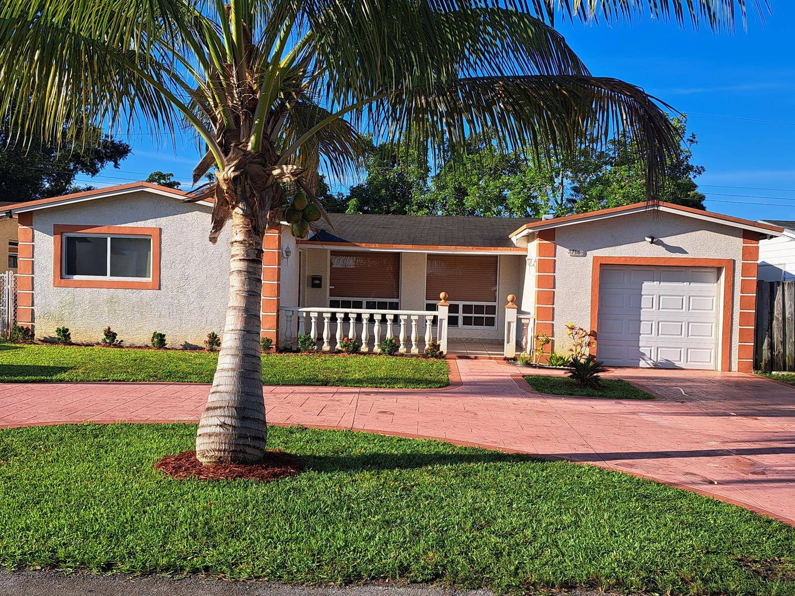 7716 ALHAMBRAMiramar - picture