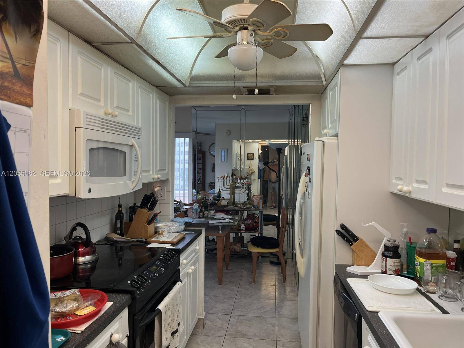 120 Golden Isles DrHallandale Beach - GOLDEN ISLES TOWERS CONDO condo unit 44B - picture