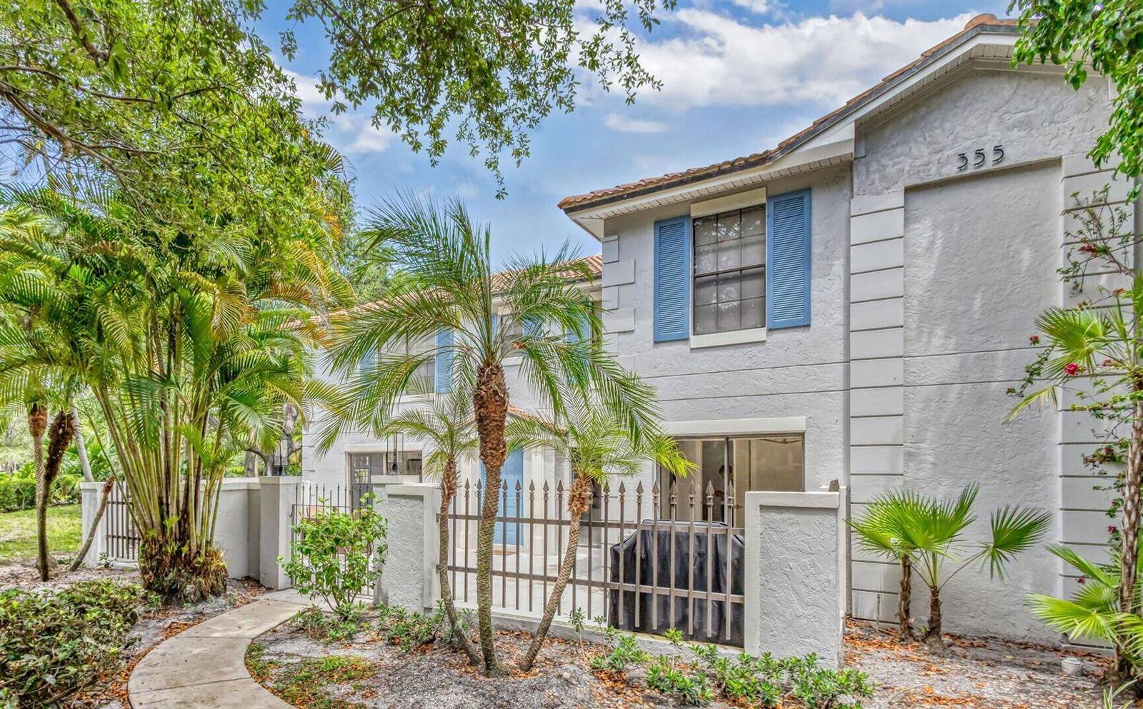 355 PrestwickPalm Beach Gardens - PGA RESORT COMMUNITY PL OF,PGA National condo unit 4 - picture