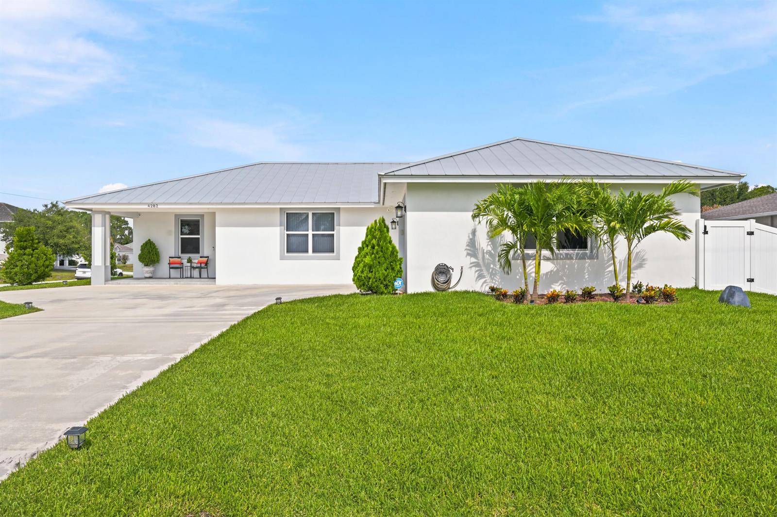 4282 SW EarnestPort St. Lucie - picture