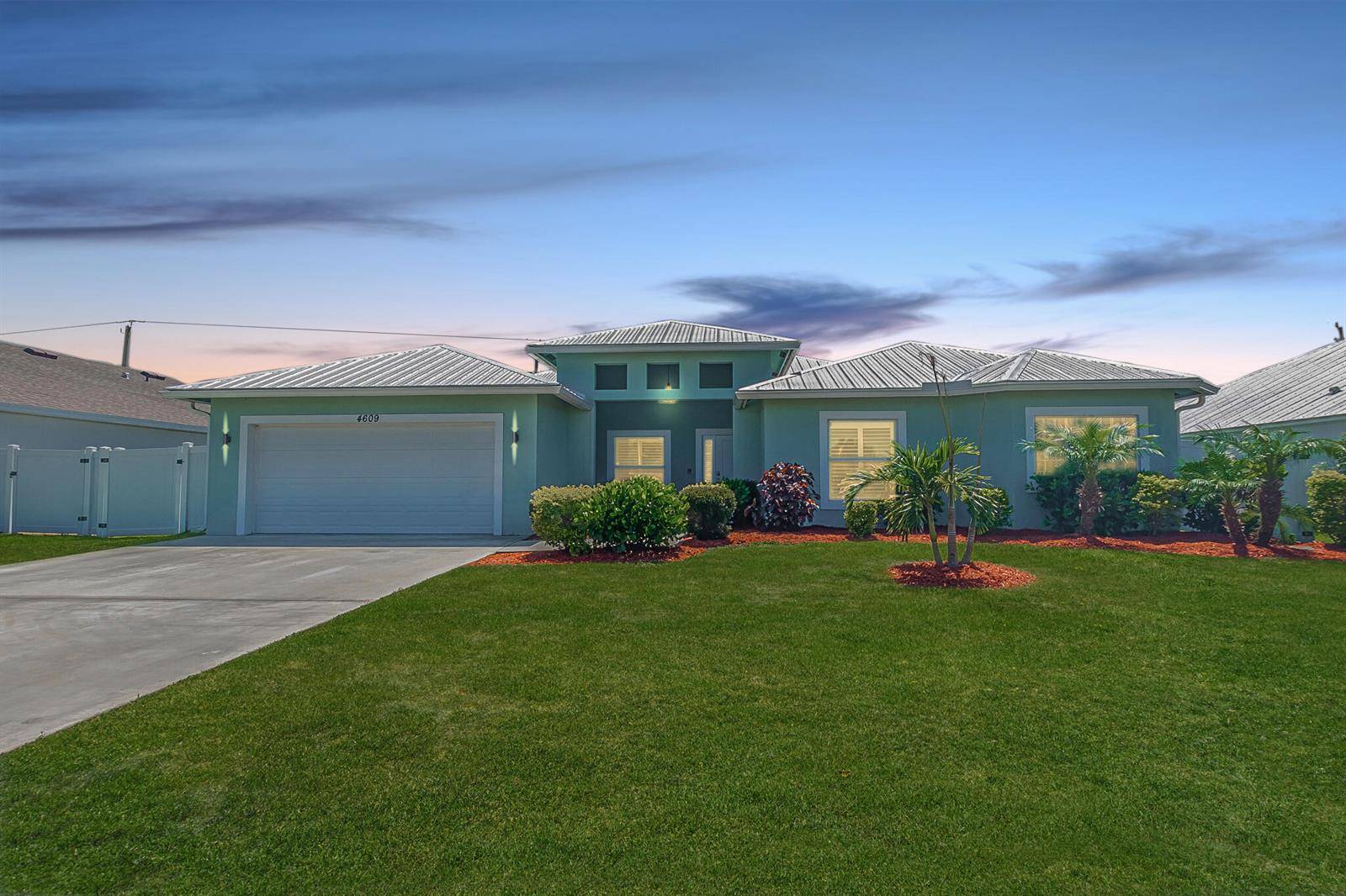 4609 SW SavonaPort St. Lucie - picture