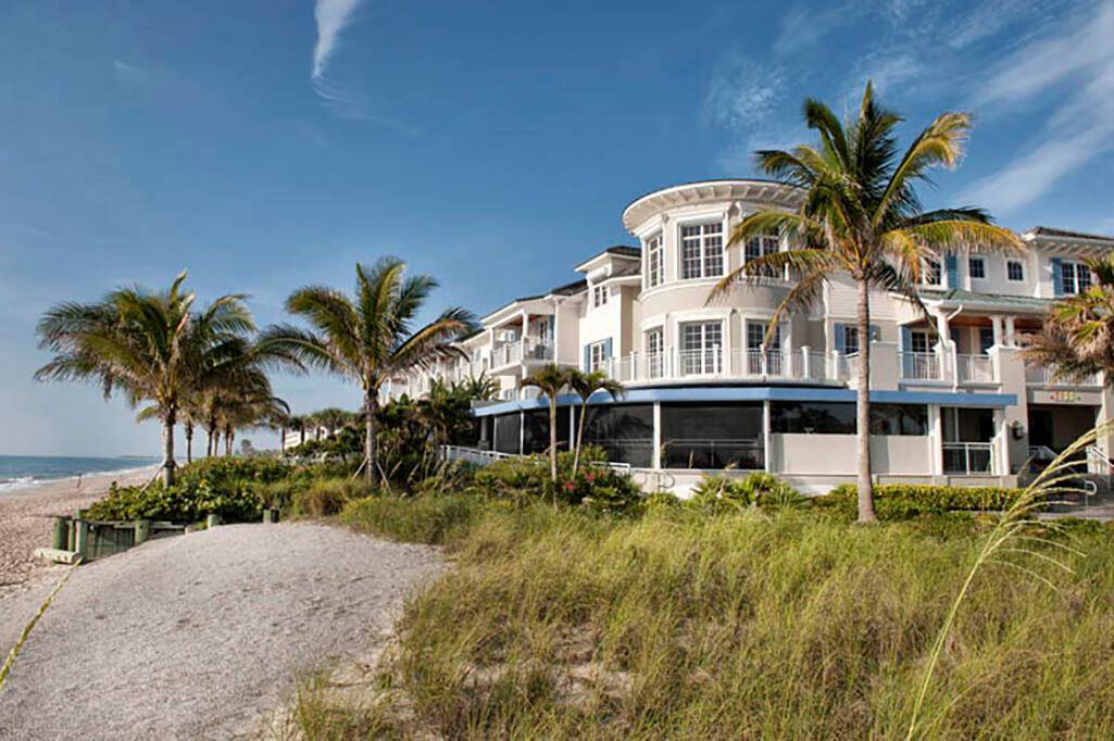 1010 EASTER LILYVero Beach - OCEAN PARK OF VERO BEACH C condo unit 204 - picture