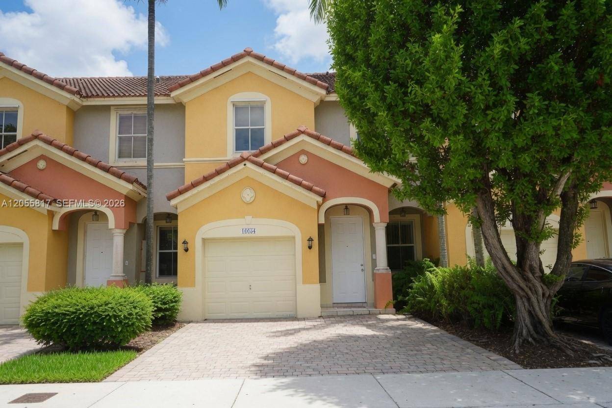 16654 SW 83rd LnMiami - picture