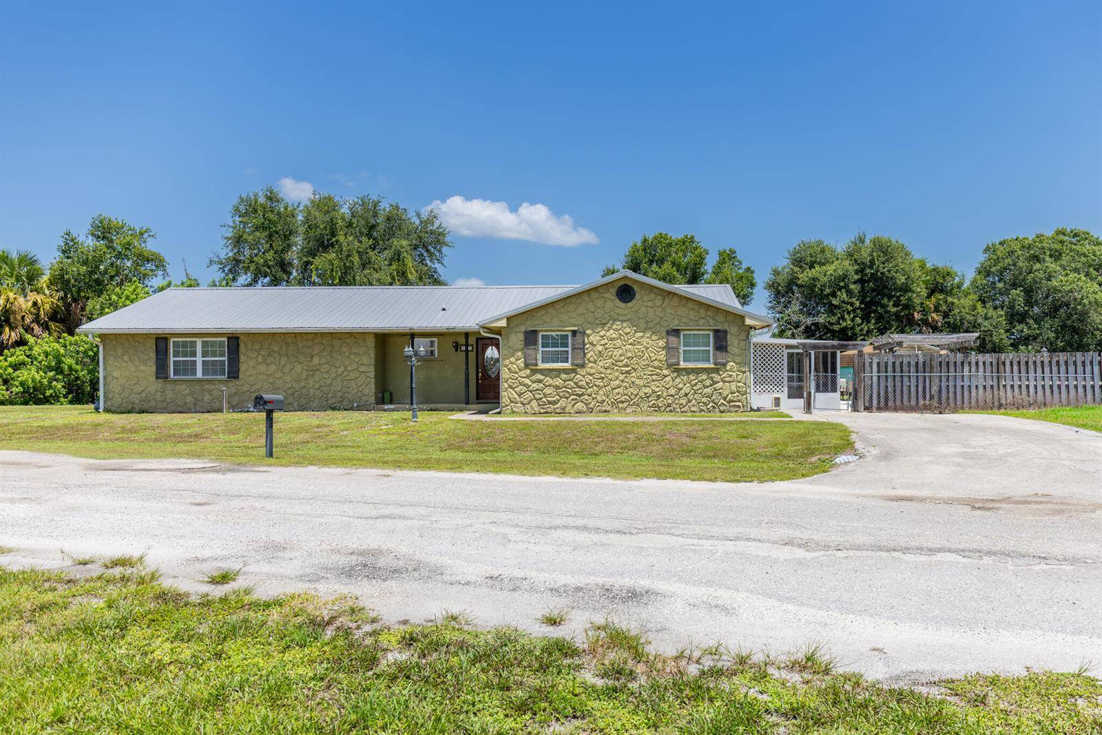 6911 SE 88THOkeechobee - picture