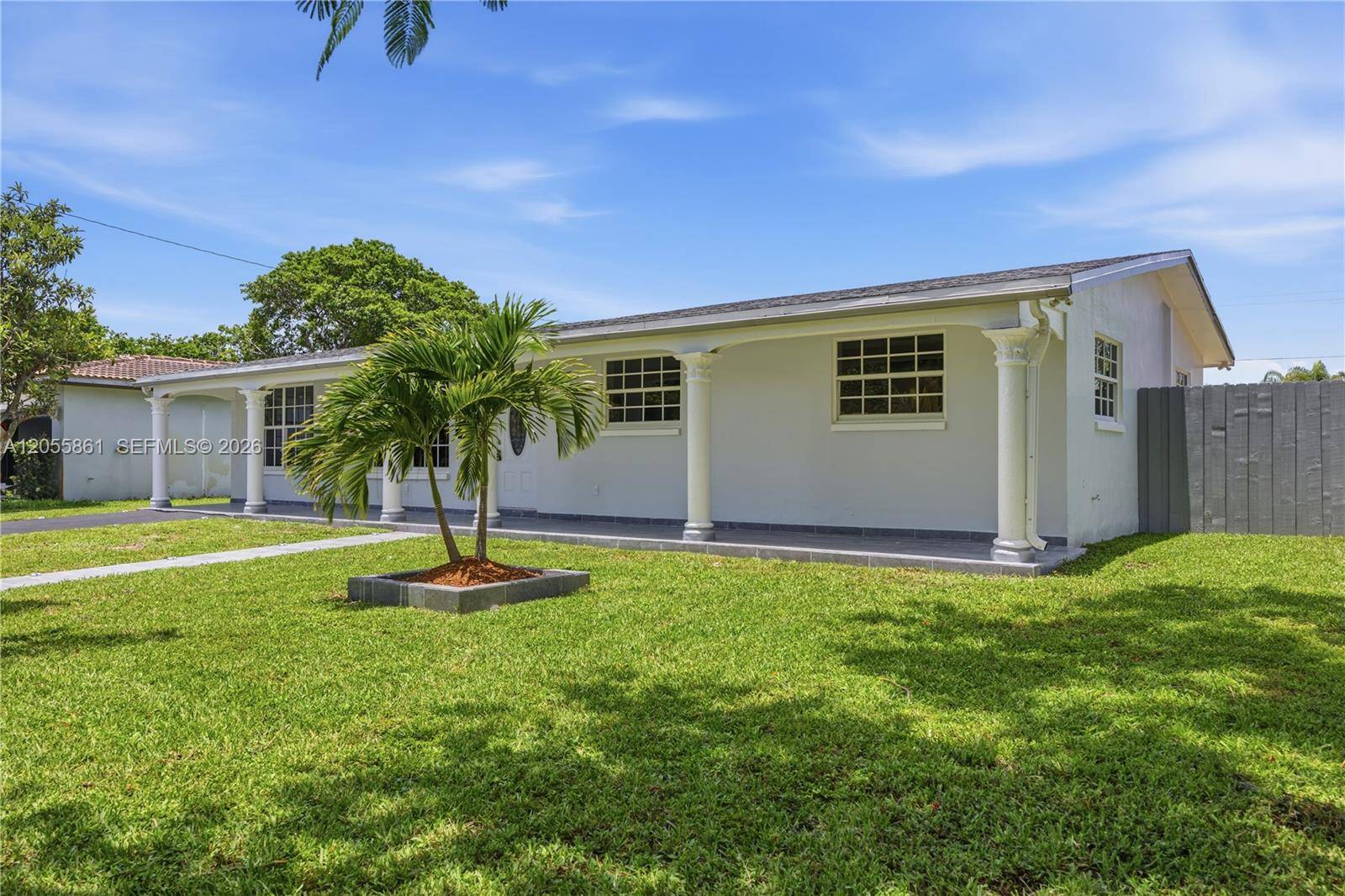 4225 Monroe StHollywood - picture