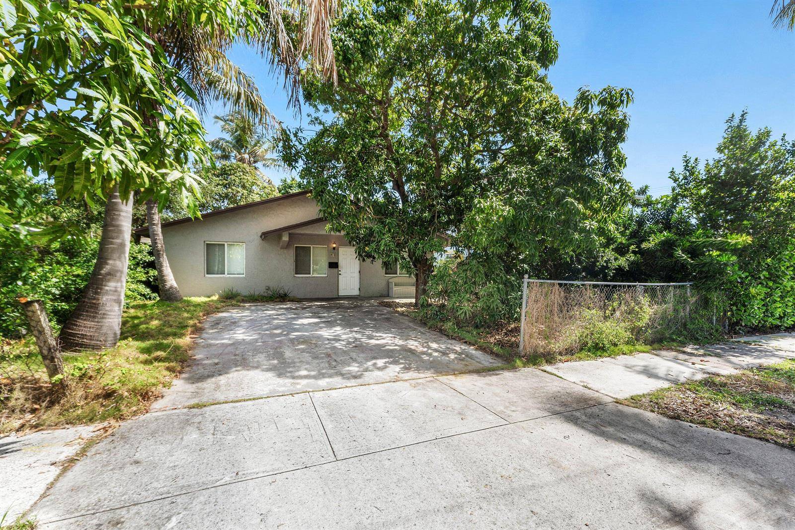 417 UPLANDWest Palm Beach - picture