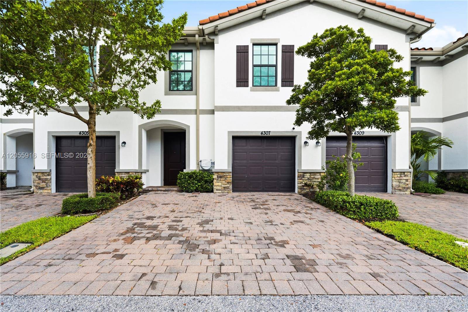 4307 Bradbury CtRiviera Beach - picture