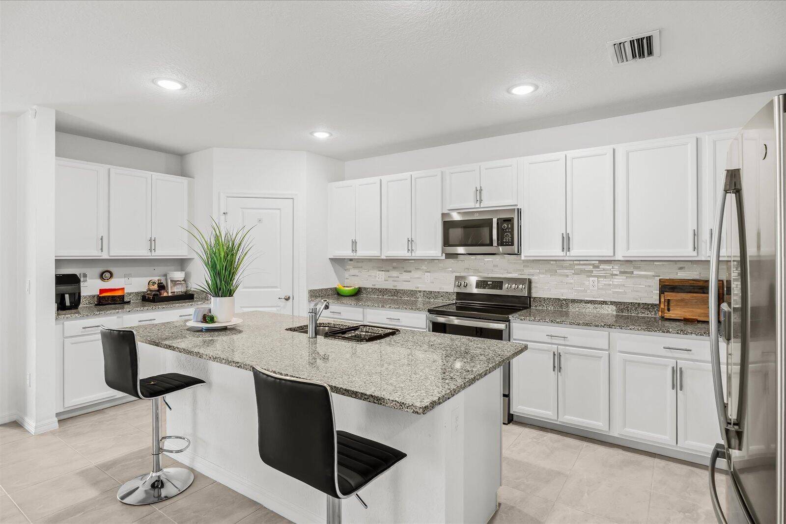 837 SW CALIFORNIAPort St. Lucie - picture