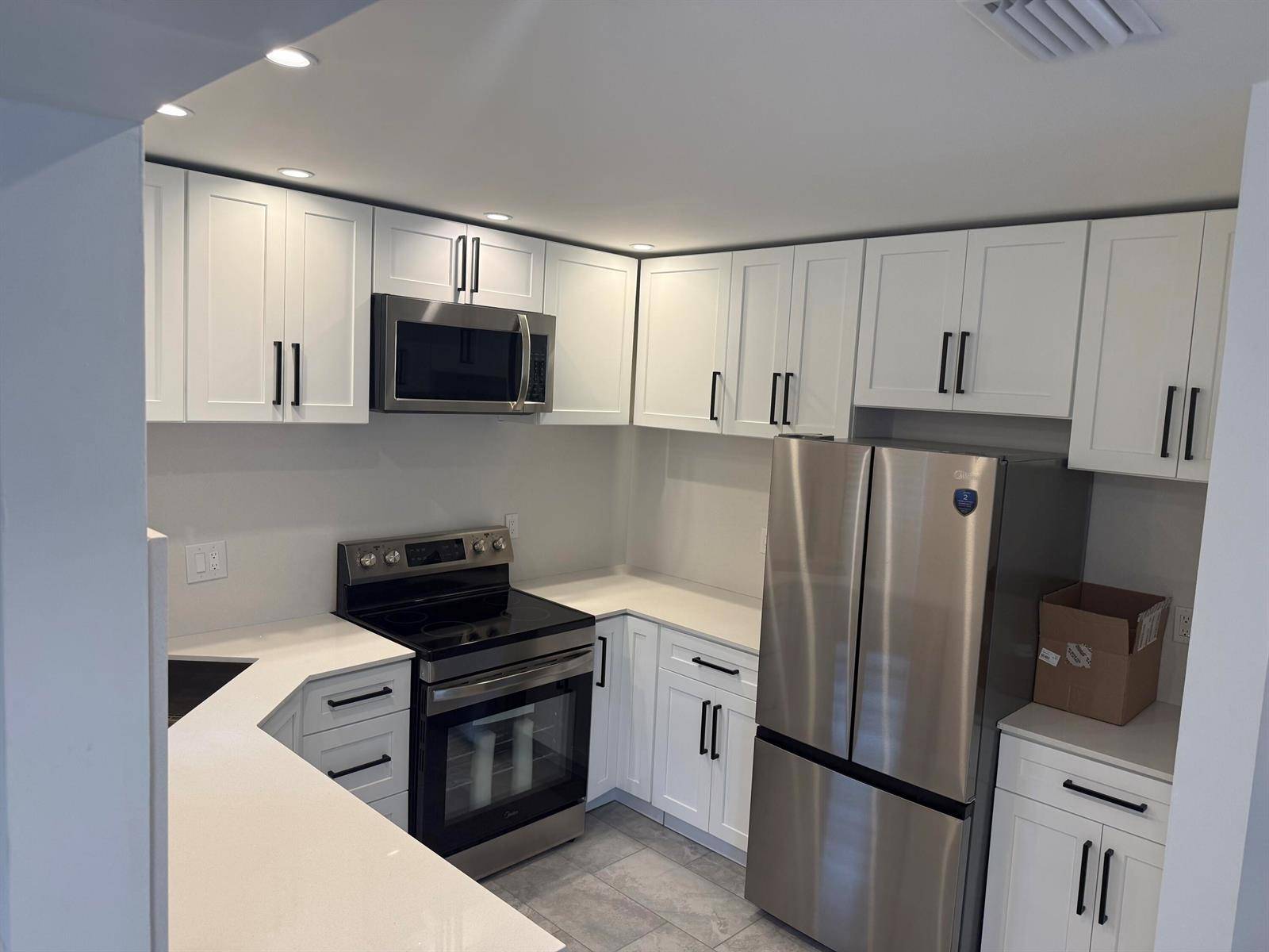 2671 CarambolaCoconut Creek - APPLEWOOD VILLAGE I-D COND condo unit 1755 - picture