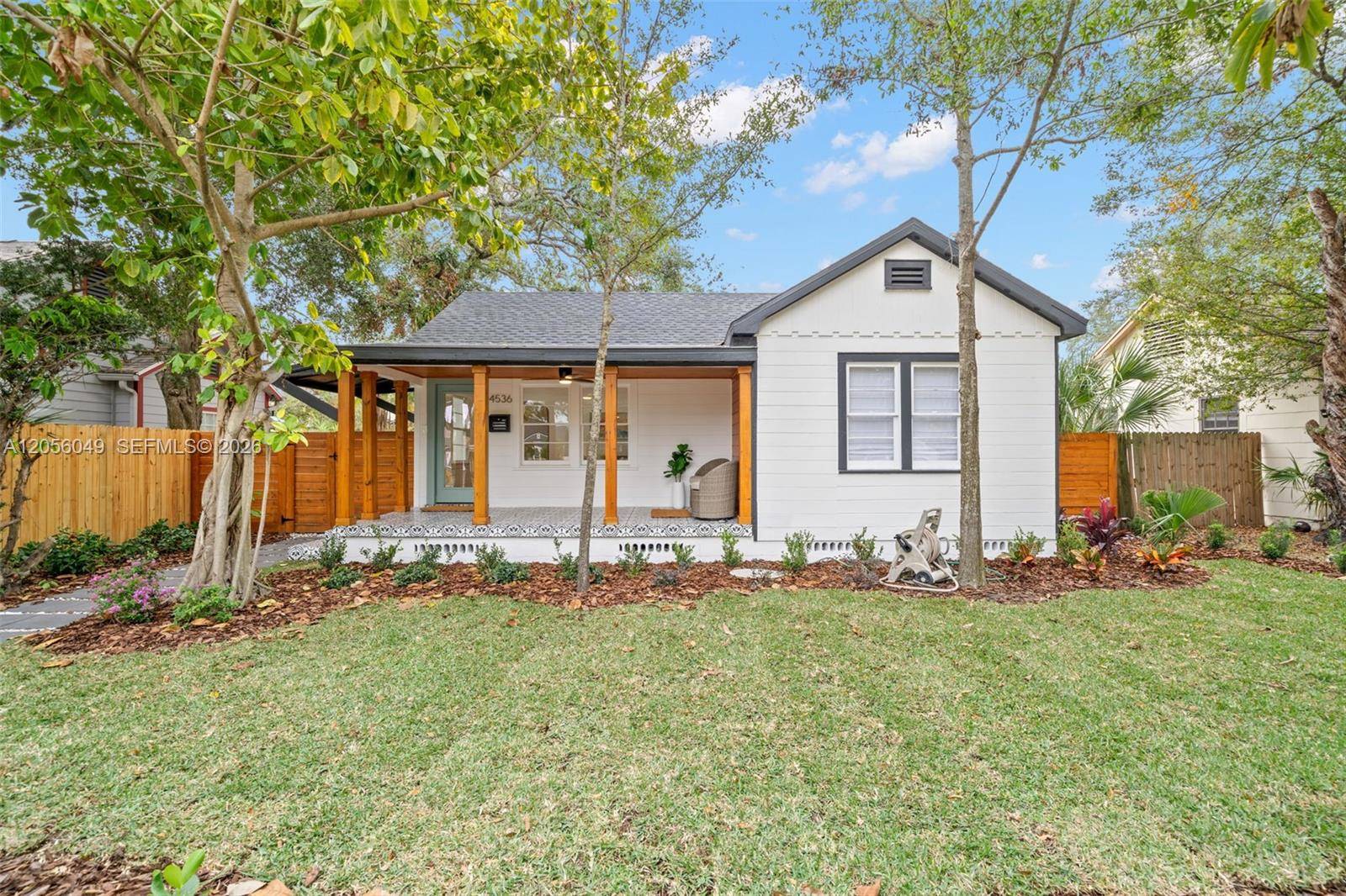 4536 1ST AVENUE NSt Petersburg - picture