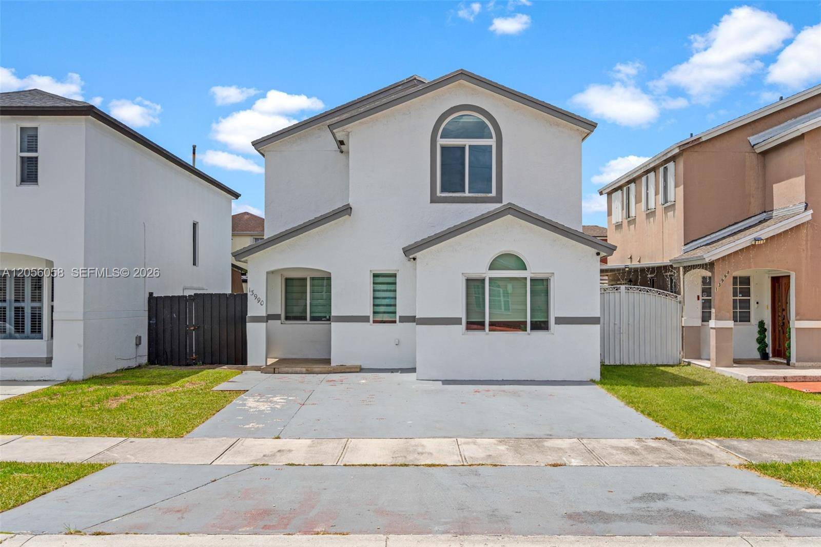 13990 SW 160th TerMiami - picture
