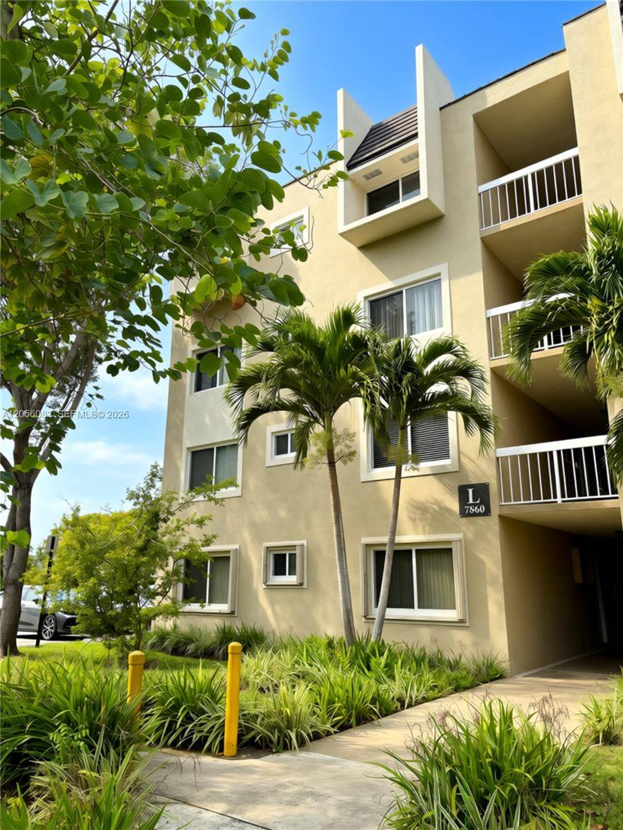 7860 Camino RealMiami - VILLAGE OF KINGS CREEK CO condo unit 412 - picture