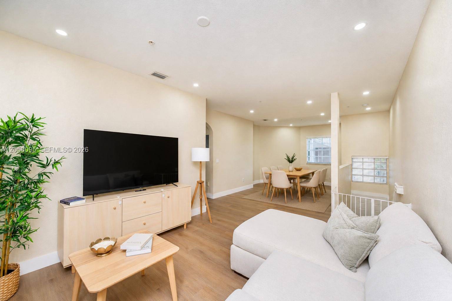 5600 NW 114th PlDoral - LAS BRISAS AT DORAL CONDO condo unit 209 - picture