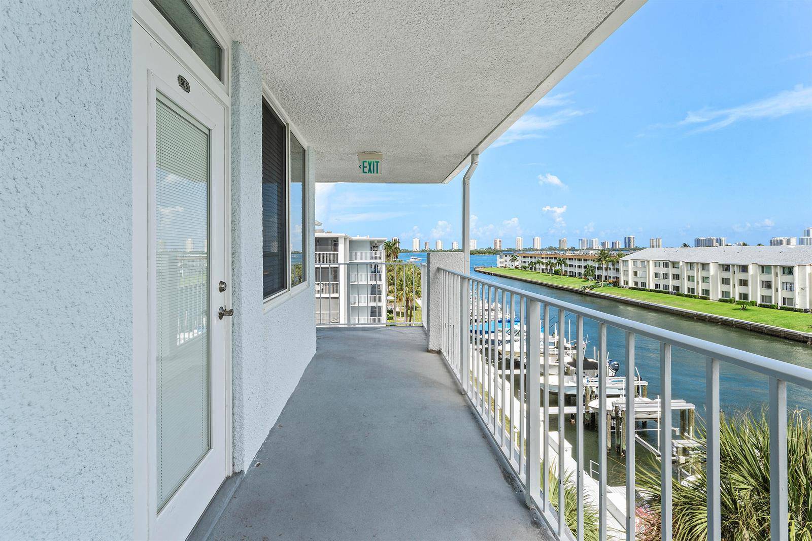 108 Paradise HarbourNorth Palm Beach - Paradise Villas Condo condo unit 502 - picture