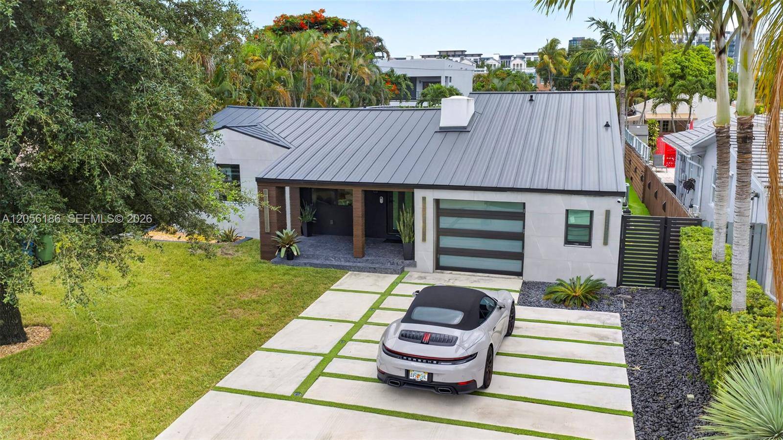 545 NE 9th AveFort Lauderdale - picture
