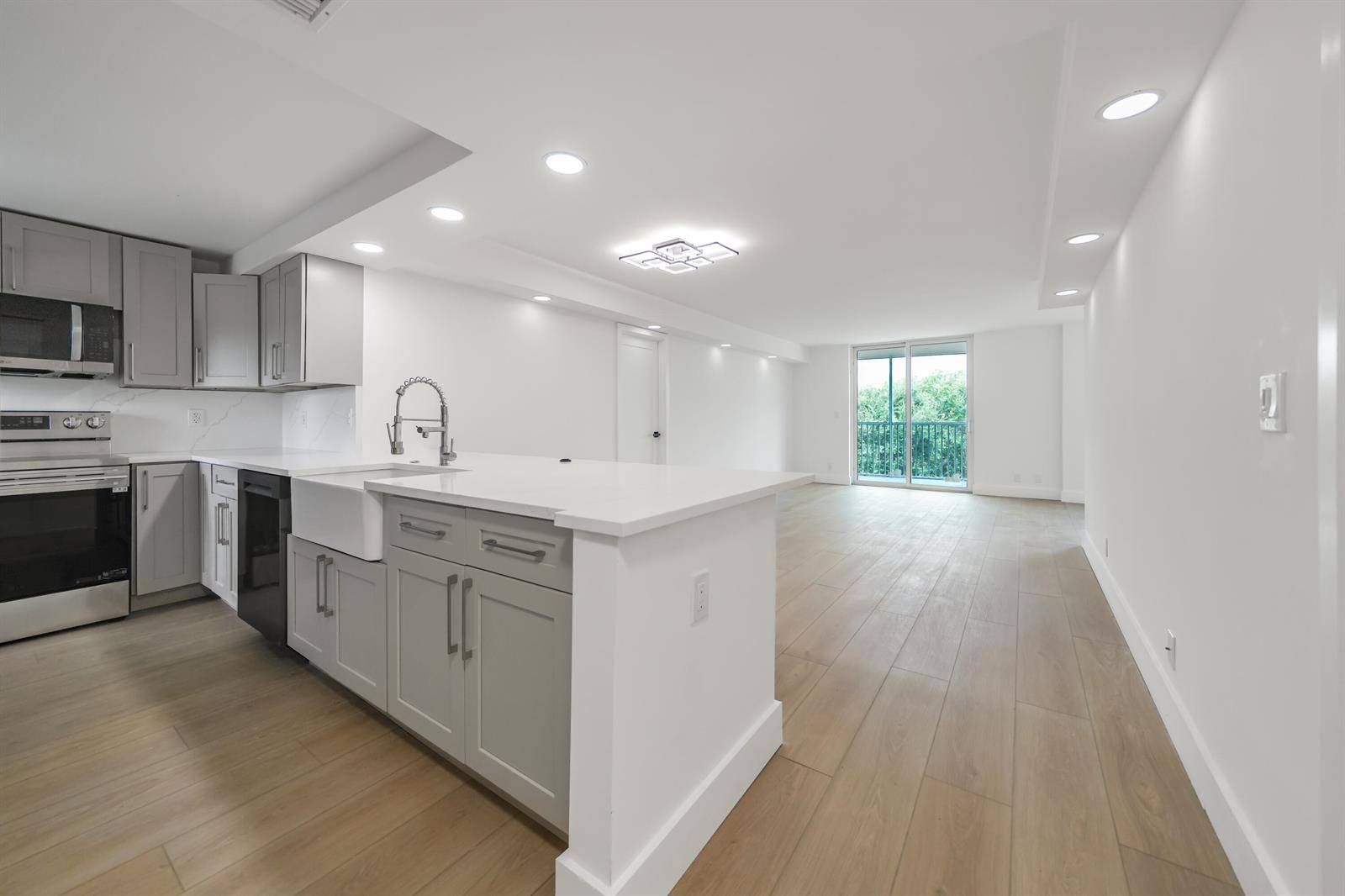 5301 NW 2ndBoca Raton - picture