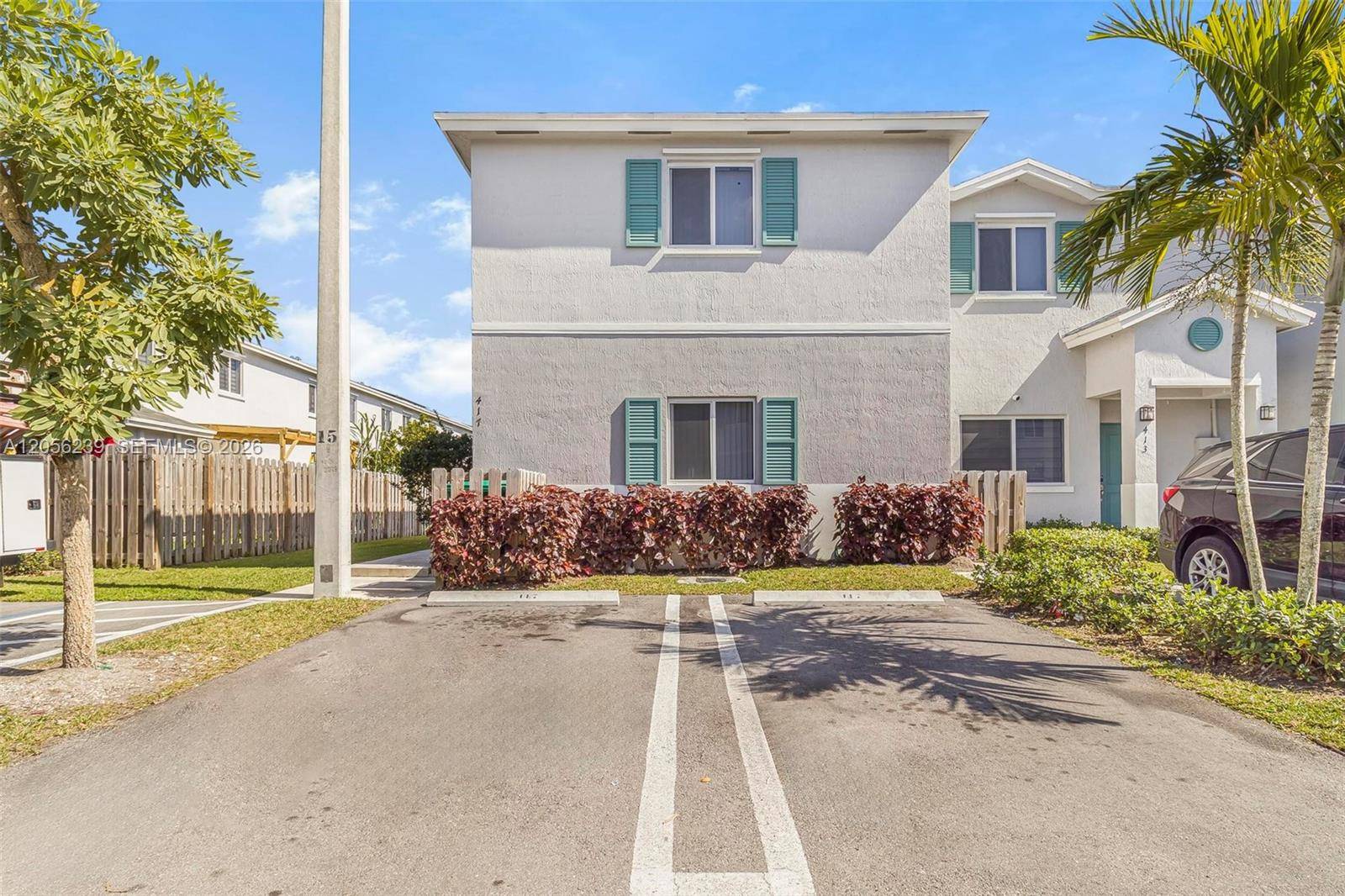 417 NW 12th PlFlorida City - picture