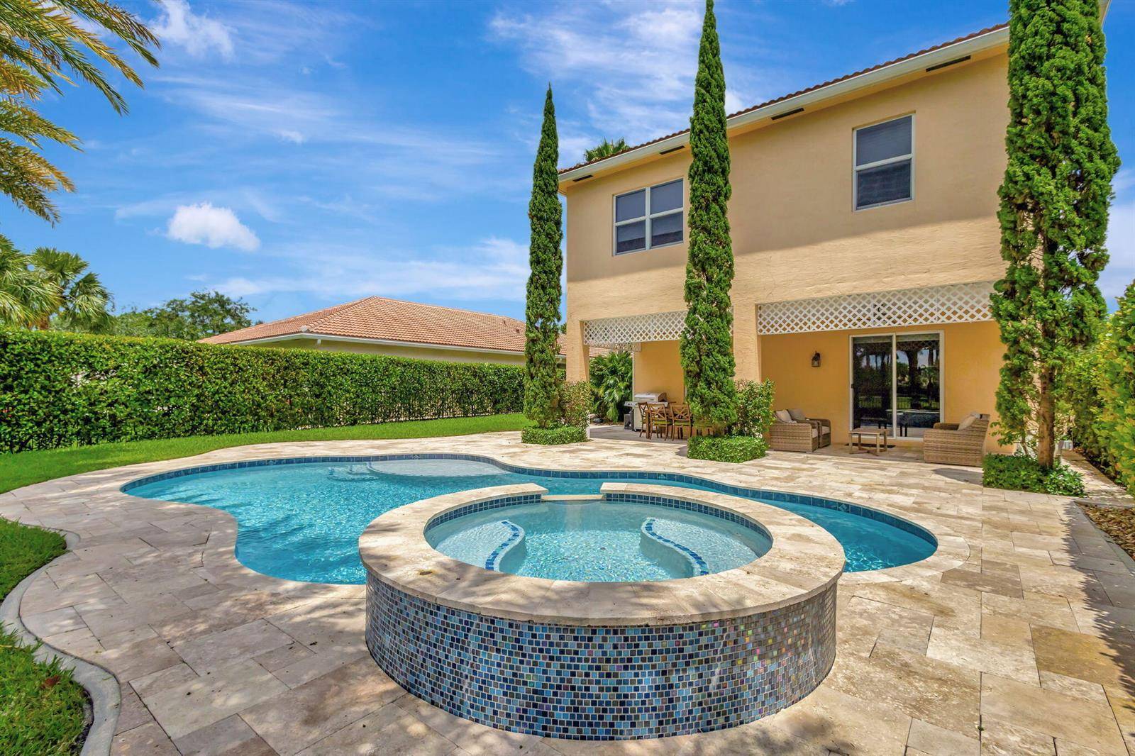 108 PAREY ISLANDJupiter - picture