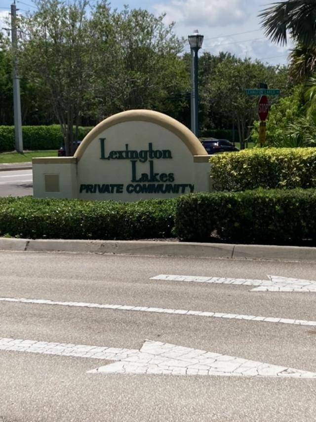 1571 SE HAMPSHIREStuart - LEXINGTON LAKES condo unit 102 - picture