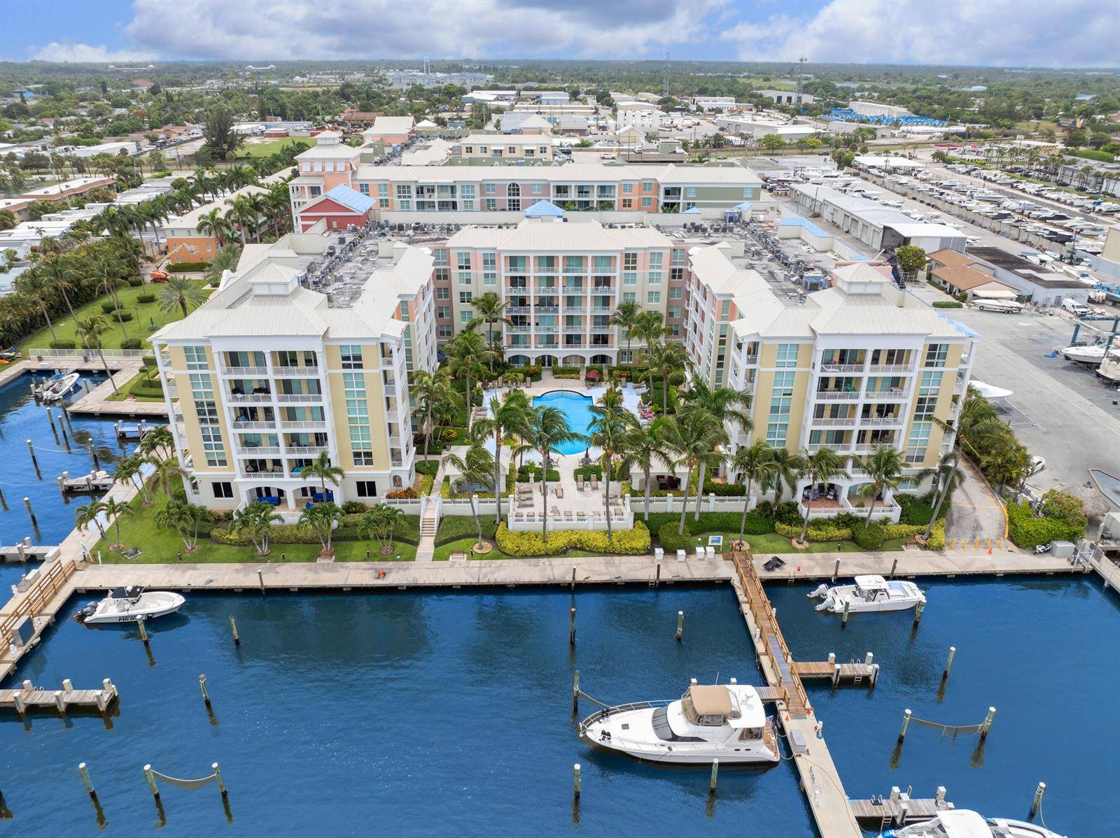 806 E WindwardLantana - MOORINGS AT LANTANA condo unit 213 - picture