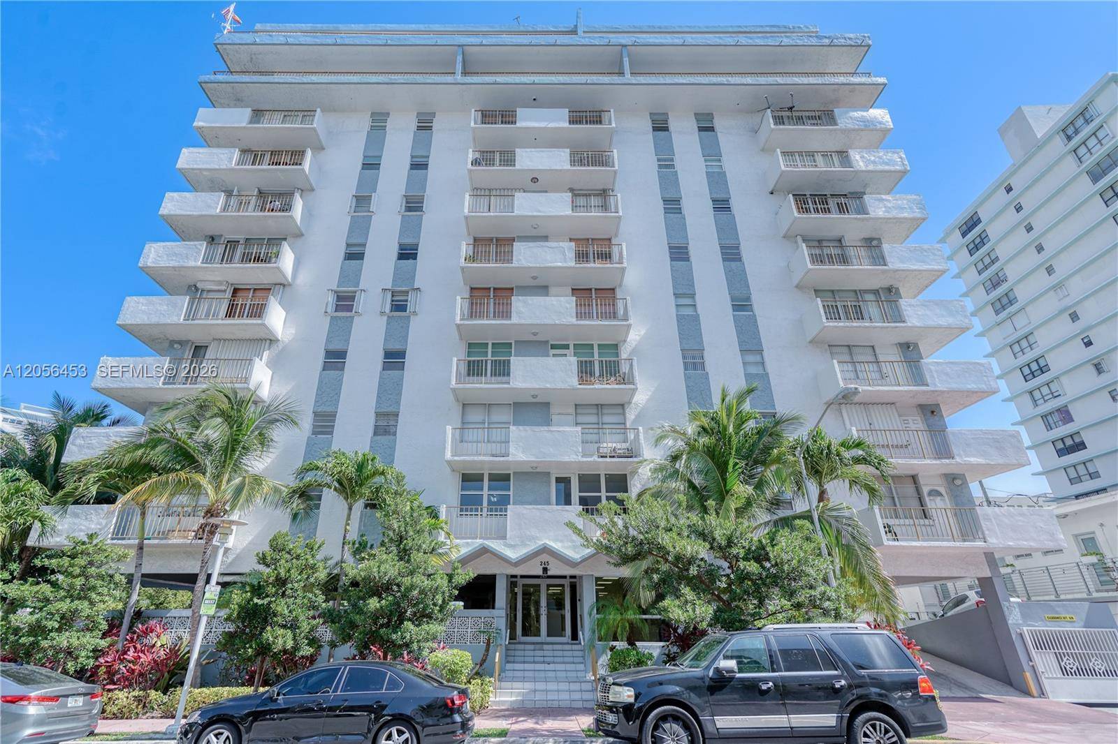 245 18th StMiami Beach - JAMES CENTRAL TOWERS COND condo unit 403 - picture