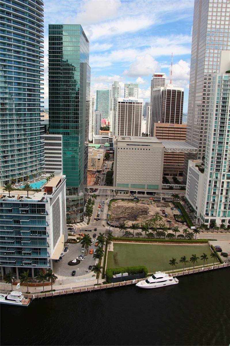 465 BRICKELL AVMiami - ICONBRICKELL CONDO NO 1,ICON BRICKELL COND 1 condo unit 3006 - picture