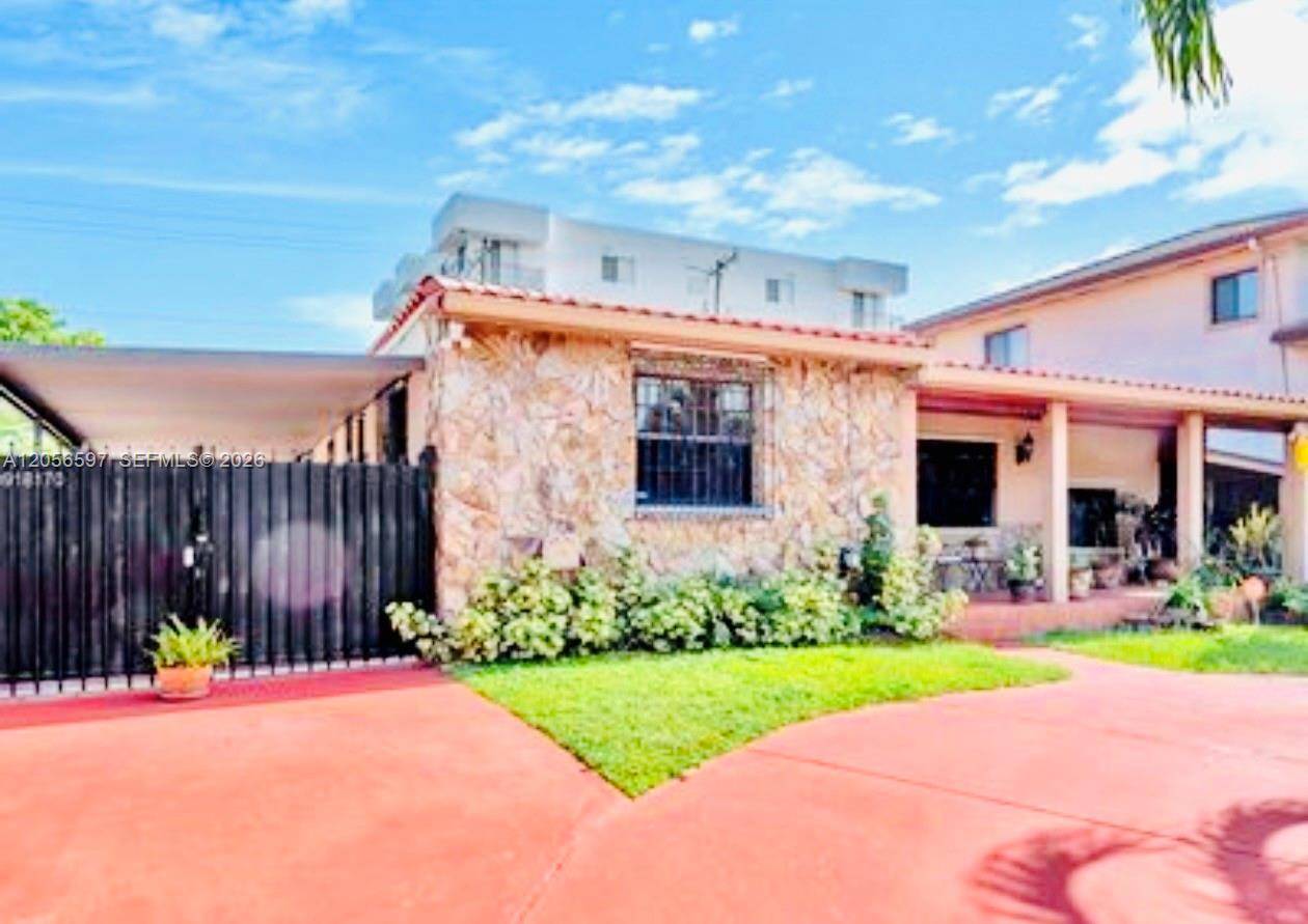 2424 SW 21st TerMiami - picture