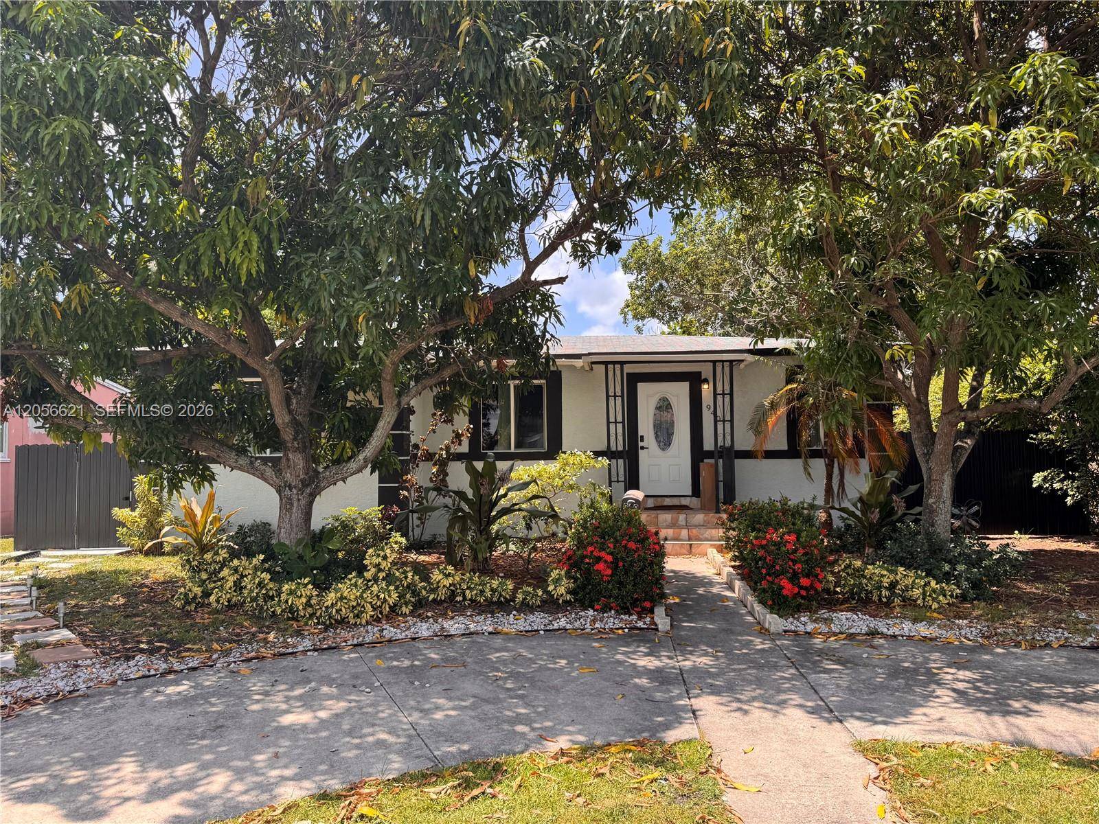 940 NE 155th TerNorth Miami Beach - JILLSHAR-DARRYLCAR condo unit 940 - picture