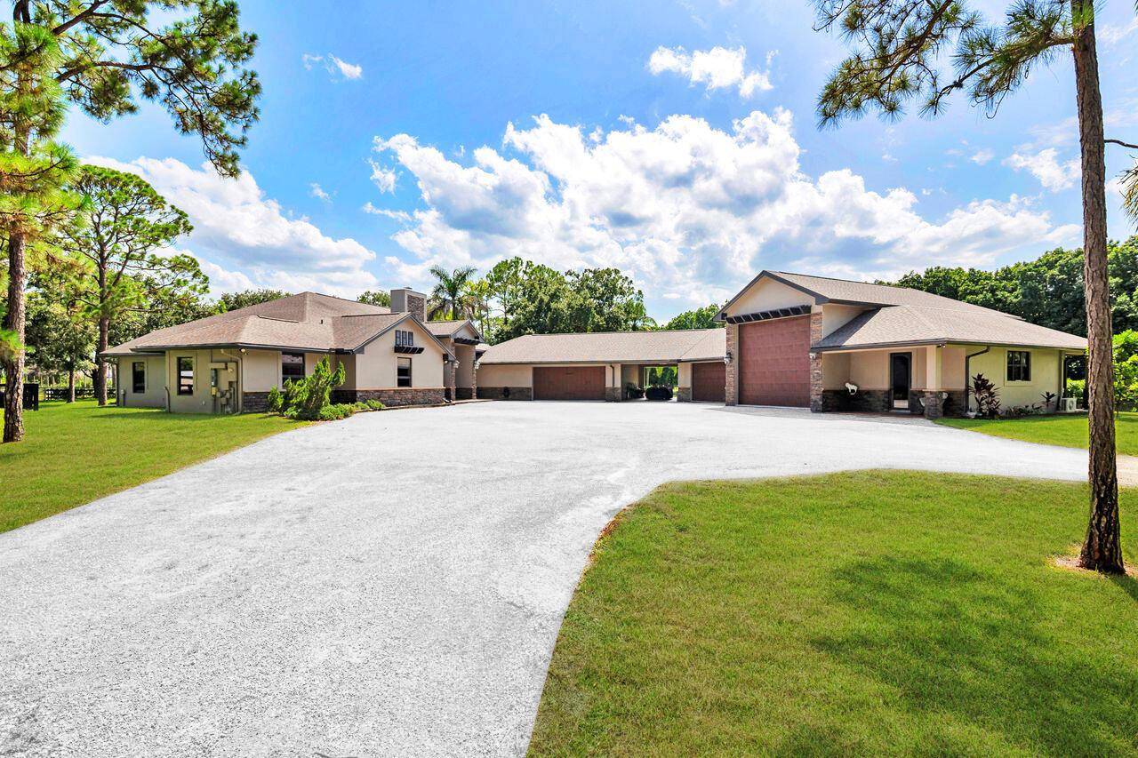 14590 CRAZY HORSEPalm Beach Gardens - picture